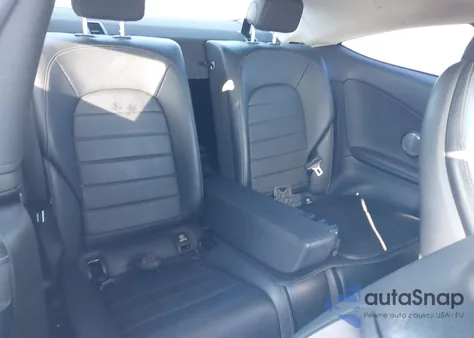 2017 Mercedes-Benz C 300 4Matic z USA, uszkodzony, nr VIN WDDWJ4KB2HF414828